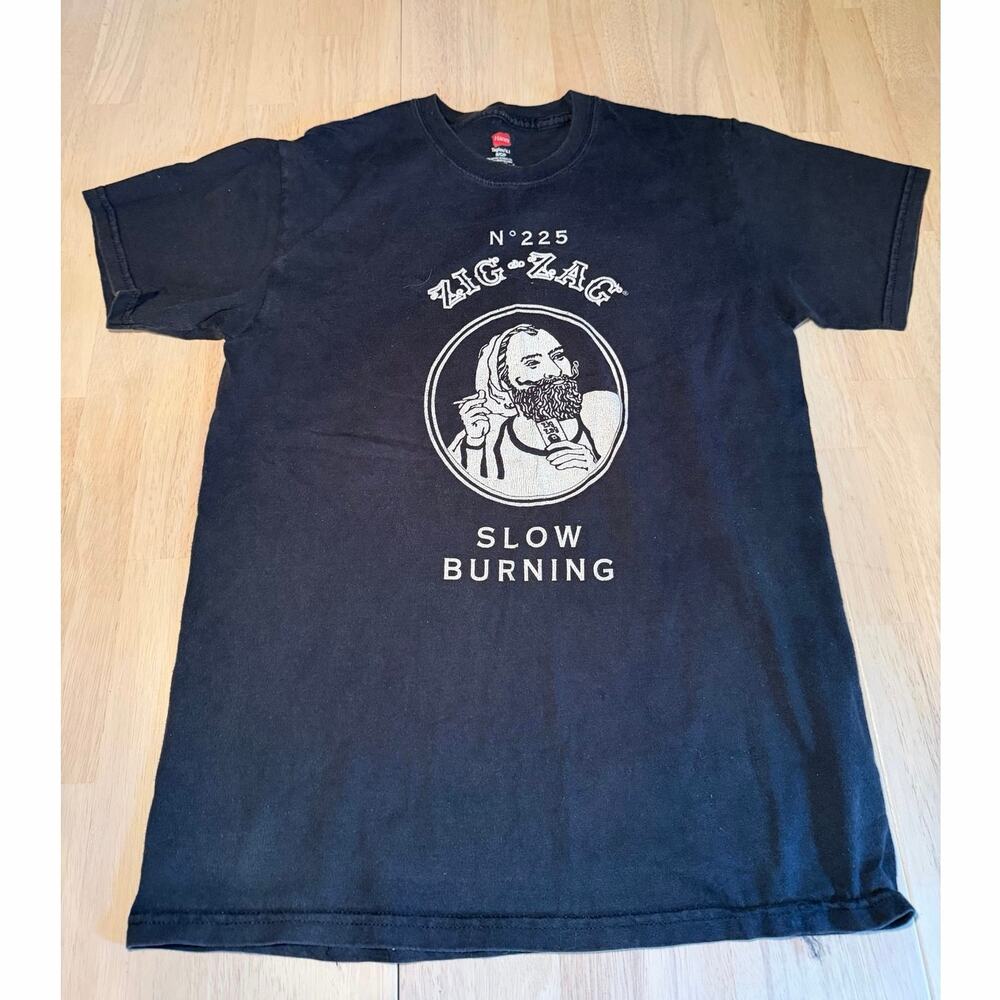 Zig Zag Rolling Papers Black Graphic T Shirt Small Hanes 100% Cotton 420